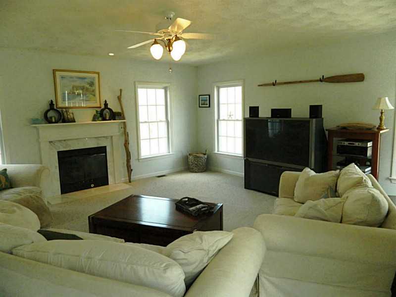 Den/Family/Great Room. Oversize Family room with Gas Fireplace