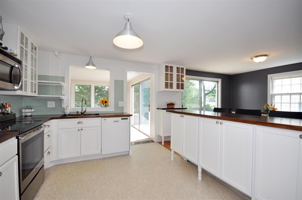 97 Ridge Street Arlington, MA 02474 - Photo 13 of 30