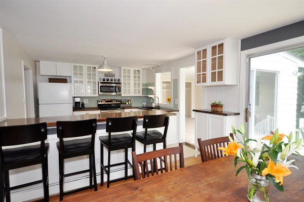97 Ridge Street Arlington, MA 02474 - Photo 9 of 30