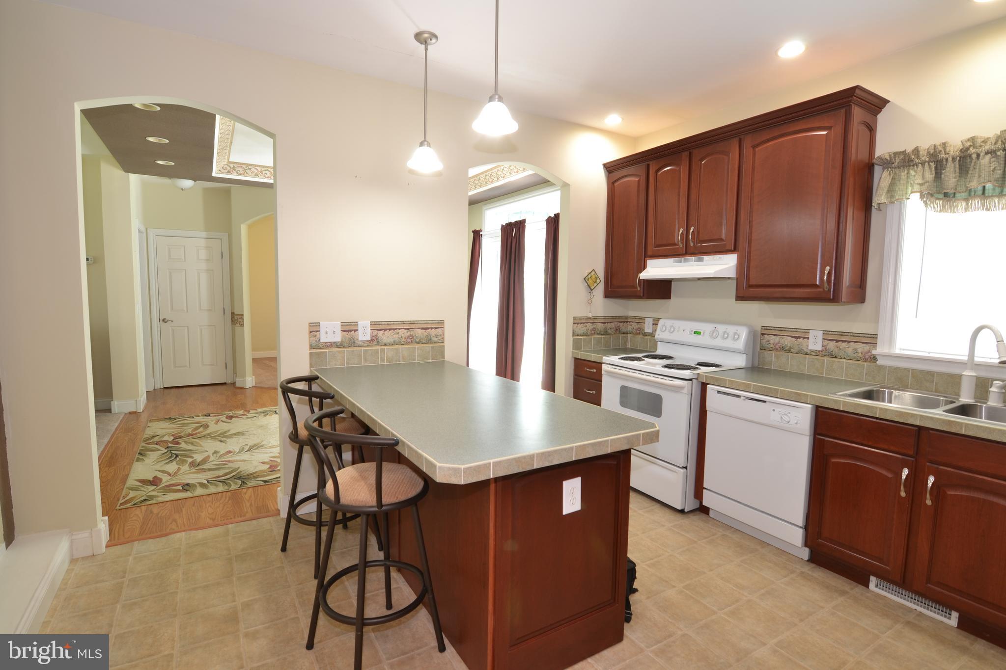 2061 Limestone Road Cochranville, PA 19330 - Photo 10 of 35 Spacious breakfast bar