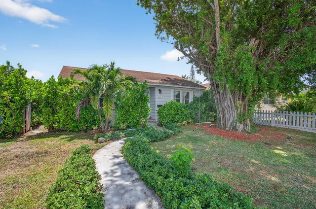 $340,000 | 614 South E Street, Lake Worth Beach, FL 33460