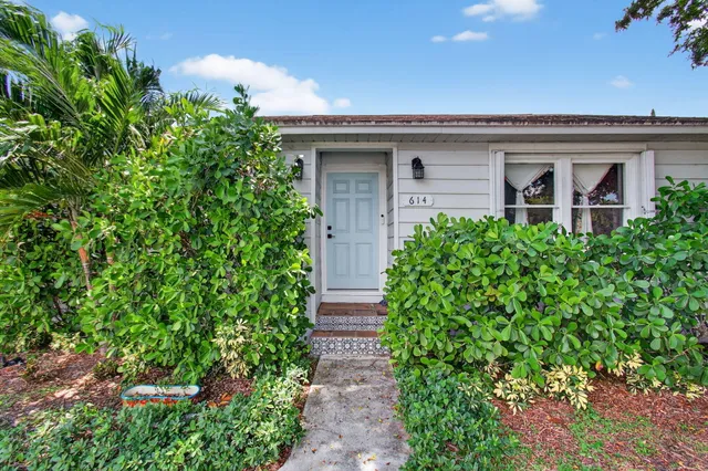 $340,000 | 614 South E Street, Lake Worth Beach, FL 33460