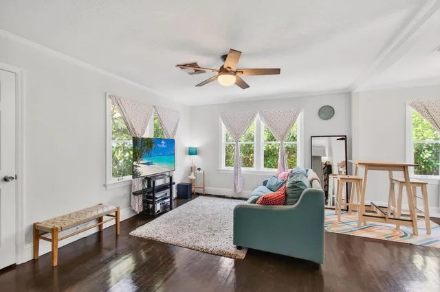 $340,000 | 614 South E Street, Lake Worth Beach, FL 33460