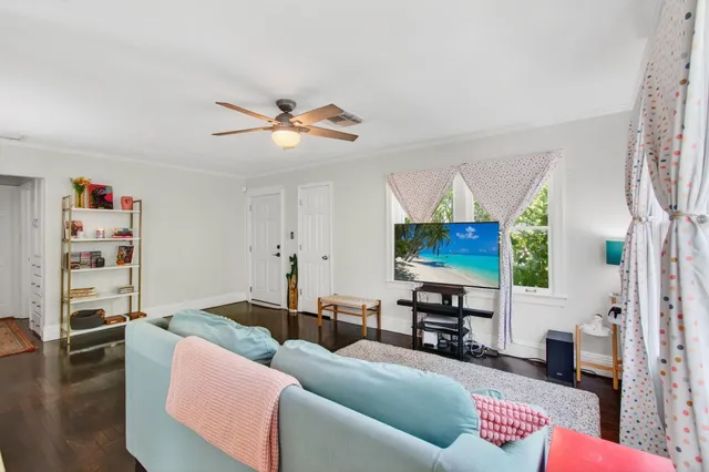 $340,000 | 614 South E Street, Lake Worth Beach, FL 33460