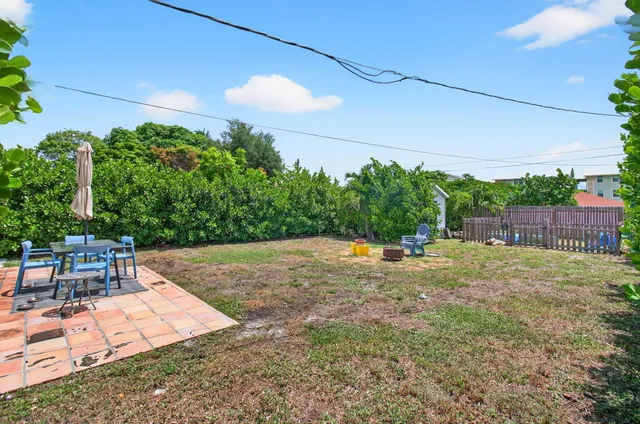 $340,000 | 614 South E Street, Lake Worth Beach, FL 33460