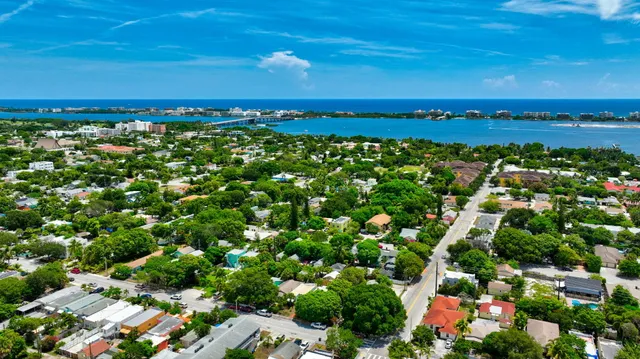 $340,000 | 614 South E Street, Lake Worth Beach, FL 33460