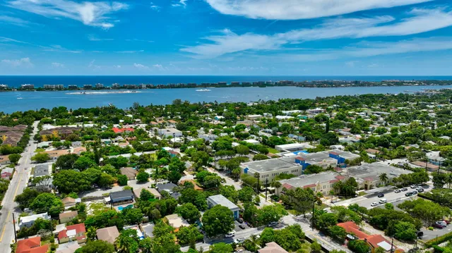 $340,000 | 614 South E Street, Lake Worth Beach, FL 33460