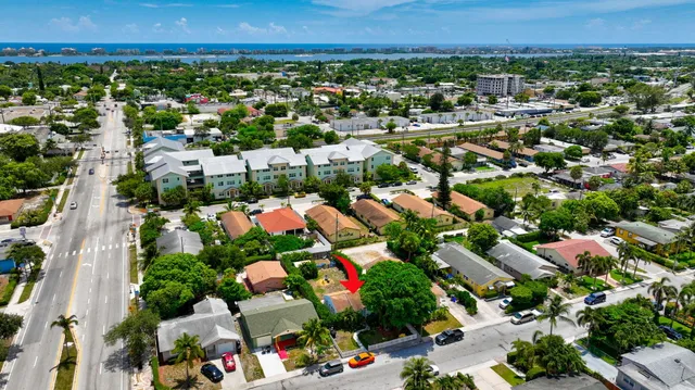 $340,000 | 614 South E Street, Lake Worth Beach, FL 33460