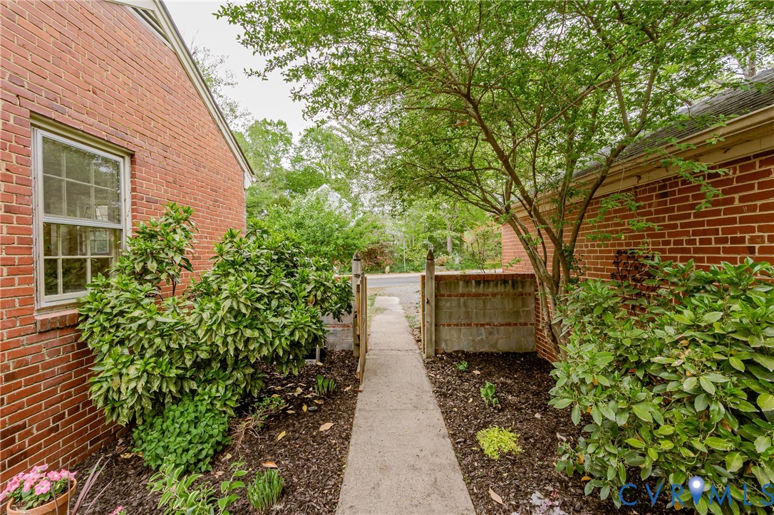401 Caroline Street Ashland, VA 23005 - Photo 52 of 63 a view of a backyard
