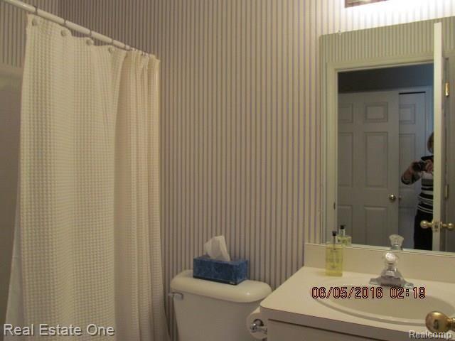 980 Churchill Circle, Unit 14 Rochester, MI 48307 - Photo 24 of 30 Gallery Image 24