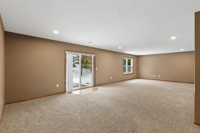 $530,000 | 674 Jutland Avenue, Shakopee, MN 55379