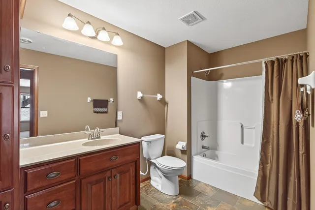 $530,000 | 674 Jutland Avenue, Shakopee, MN 55379