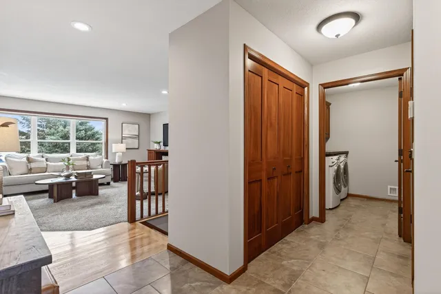 $530,000 | 674 Jutland Avenue, Shakopee, MN 55379