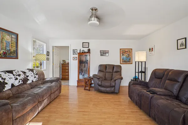 $550,000 | 380 Warden Lane, Russellville, KY 42276