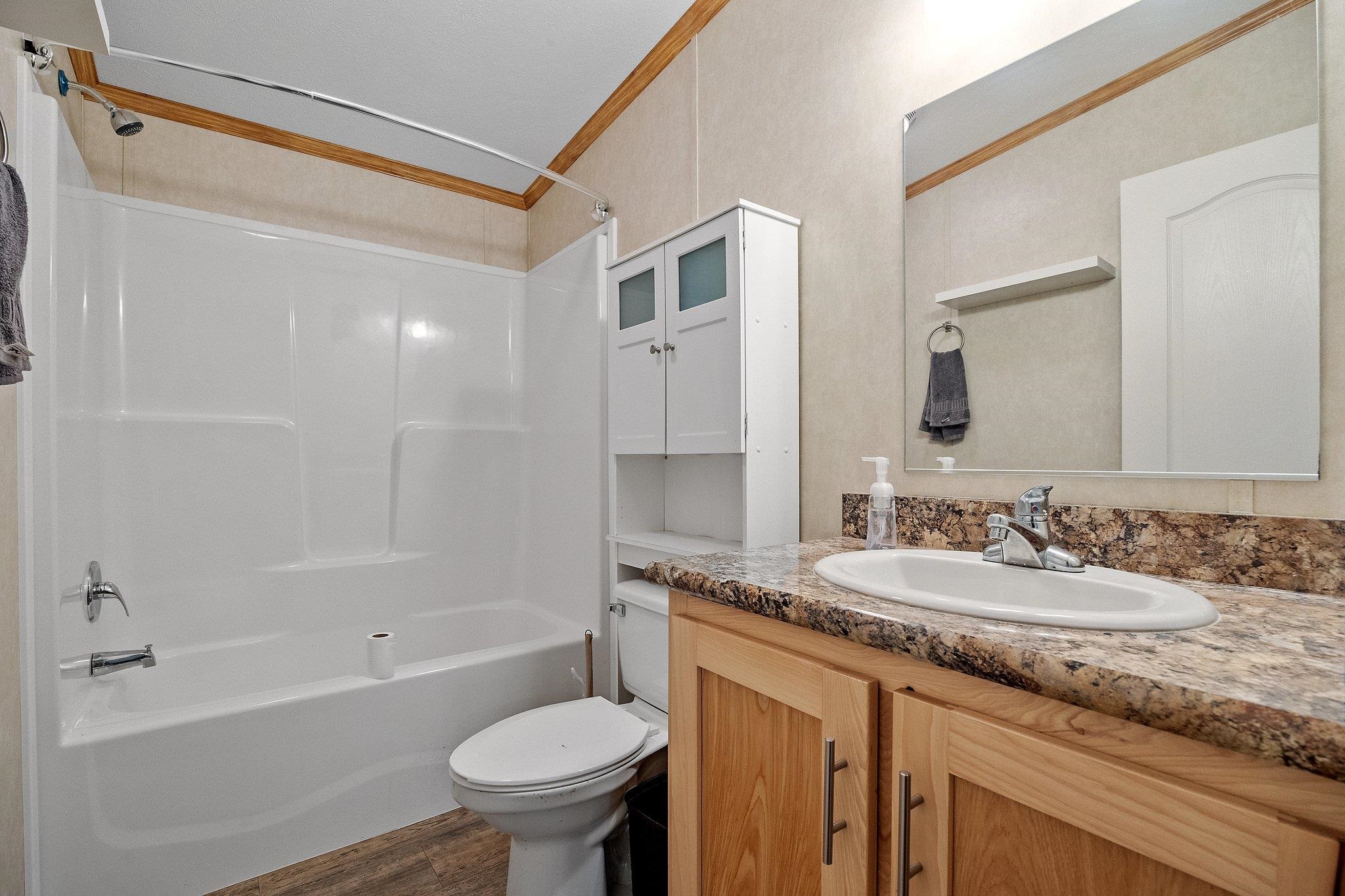 370 River Road Epsom, NH 03234 - Photo 16 of 40