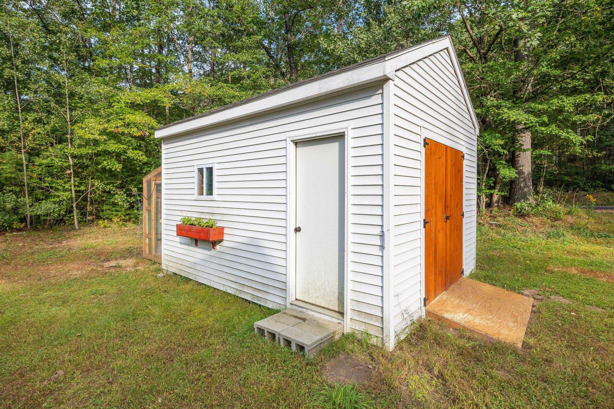 370 River Road Epsom, NH 03234 - Photo 38 of 40