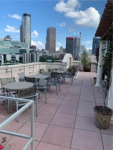 a view of a multi story building