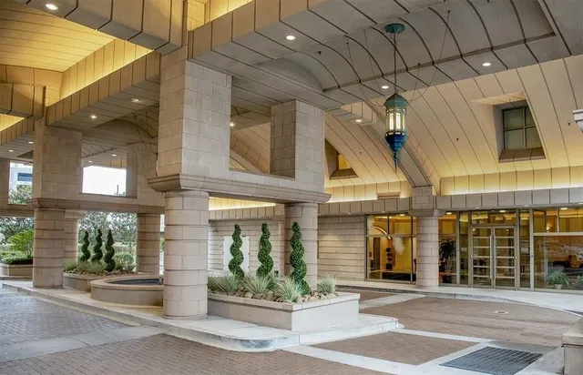 a view of a building entrance