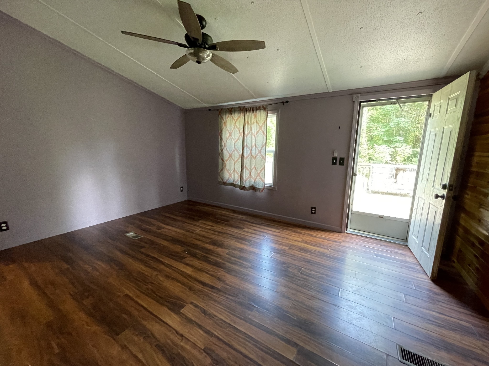 243 Coe Road Winchester, TN 37398 - Photo 2 of 22 Gallery Image 2