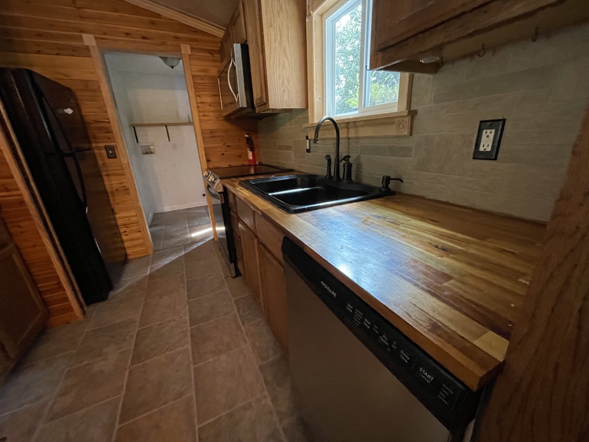 243 Coe Road Winchester, TN 37398 - Photo 5 of 22 Gallery Image 5