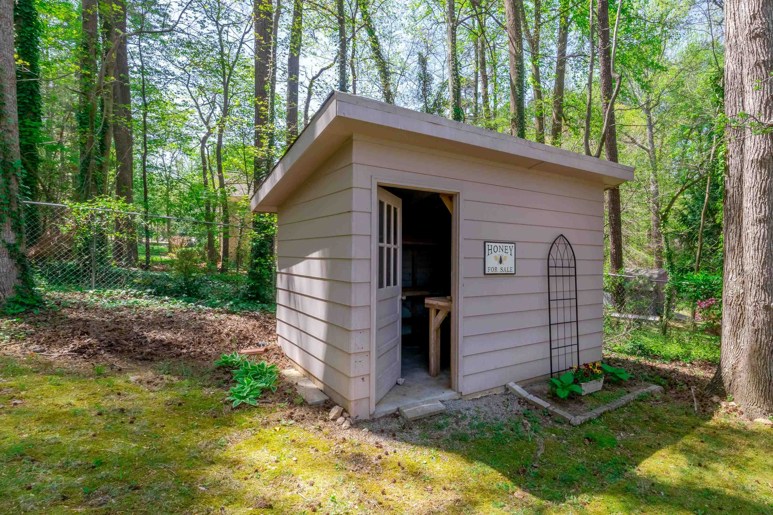 6201 Arnold Road Raleigh, NC 27607 - Photo 40 of 46 Photo 40