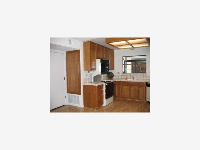 135 Redding Road, Unit C Campbell, CA 95008 - Photo 3 of 7 Gallery Image 3