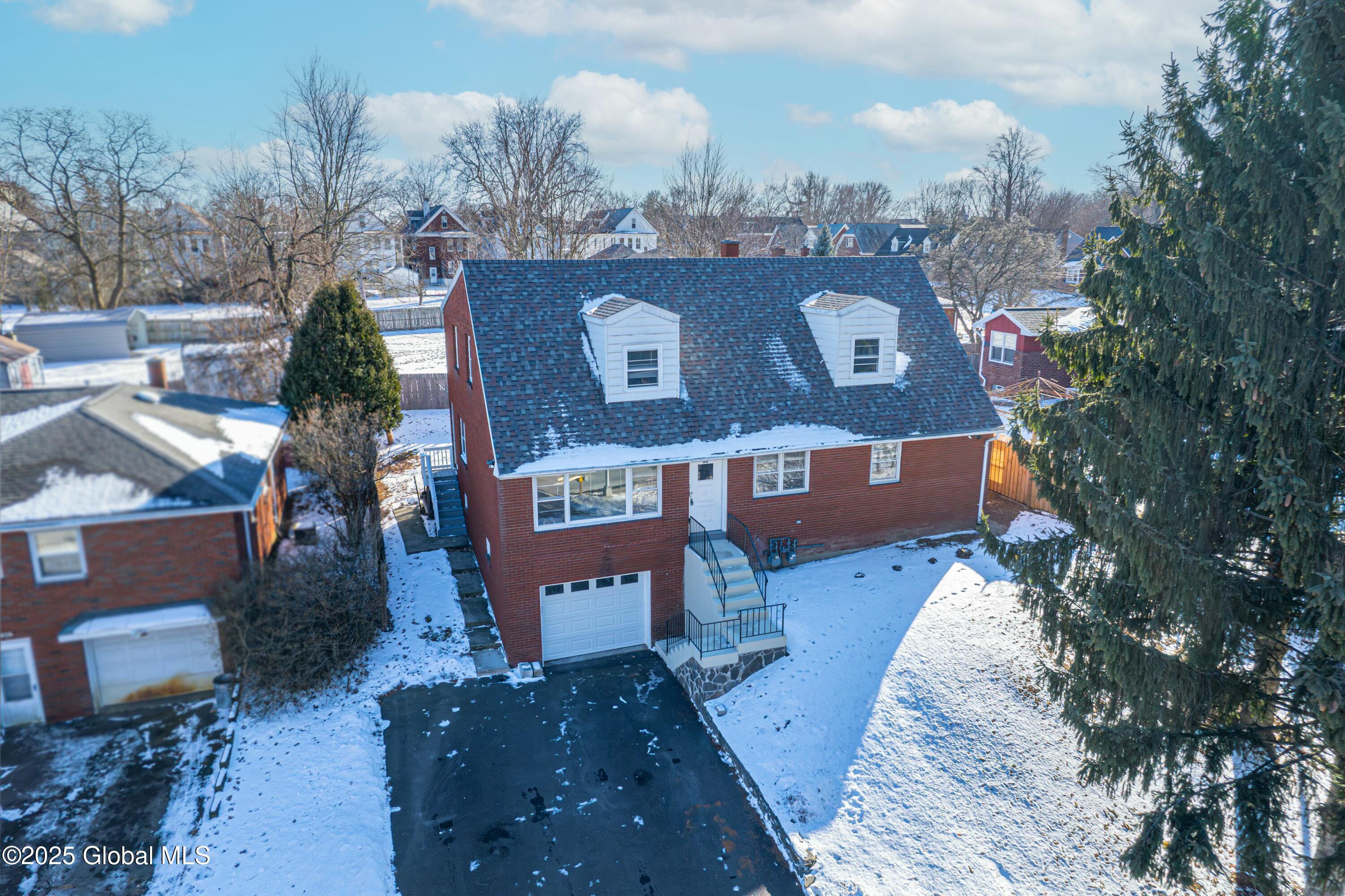 86 Hackett Boulevard Albany, NY 12209 - Photo 42 of 50 tempImageXH0x34