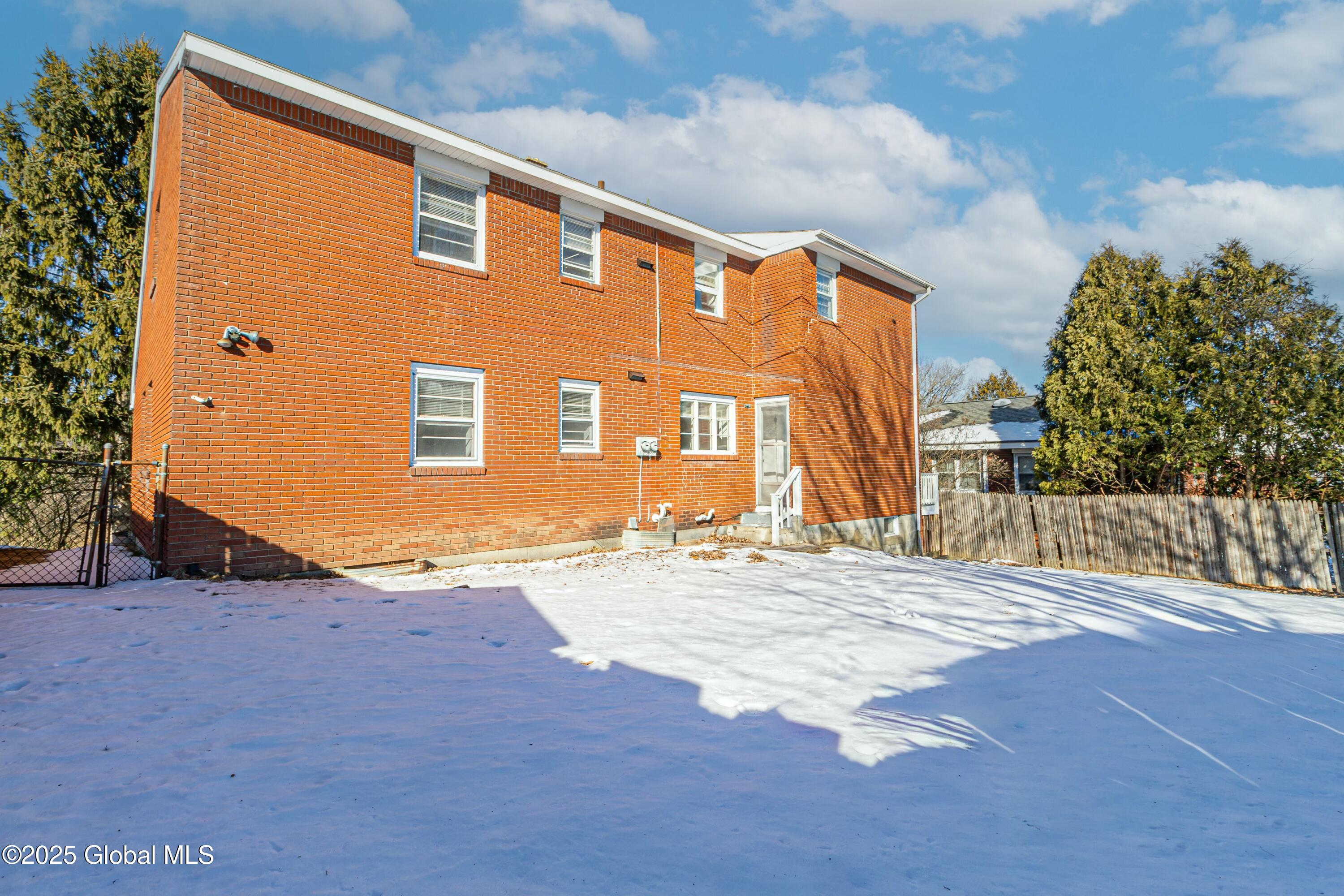 86 Hackett Boulevard Albany, NY 12209 - Photo 5 of 50 tempImage1ghBnQ