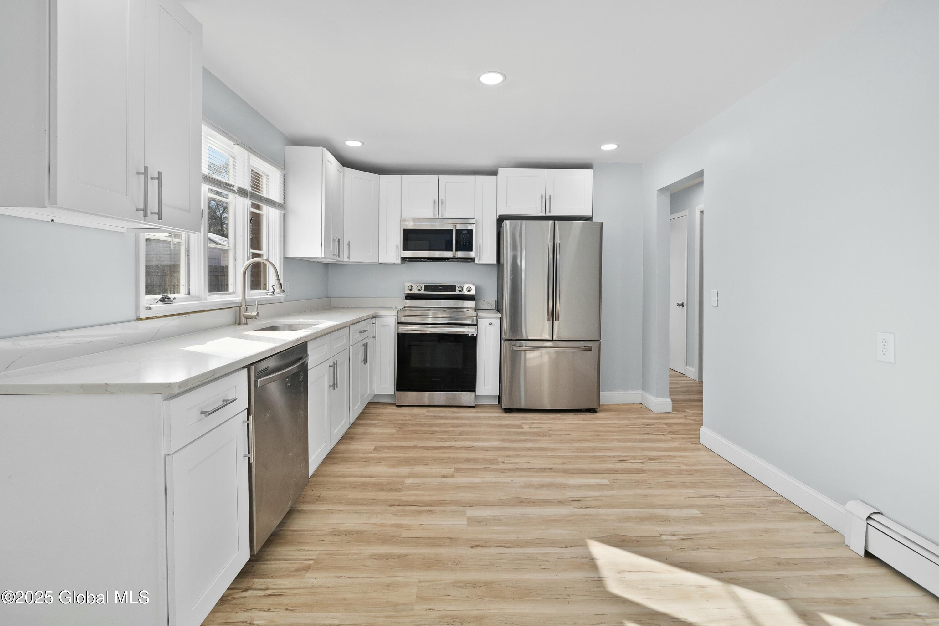 86 Hackett Boulevard Albany, NY 12209 - Photo 9 of 50 tempImageRYxoLf