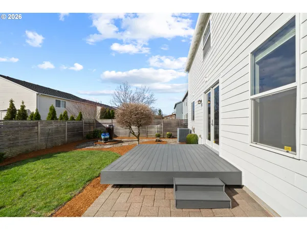 $695,000 | 15642 Southeast Bollam Drive, Clackamas, OR 97015