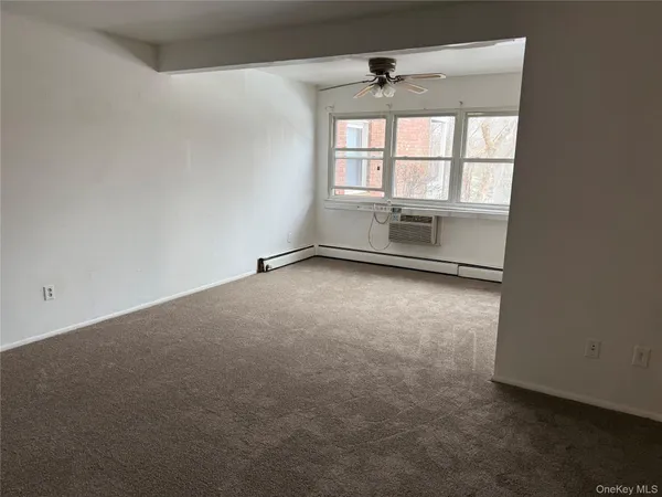 $2,400 | 58 Parkside Drive, Unit 58, Suffern, NY 10901
