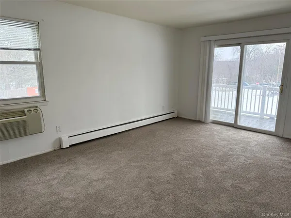 $2,400 | 58 Parkside Drive, Unit 58, Suffern, NY 10901