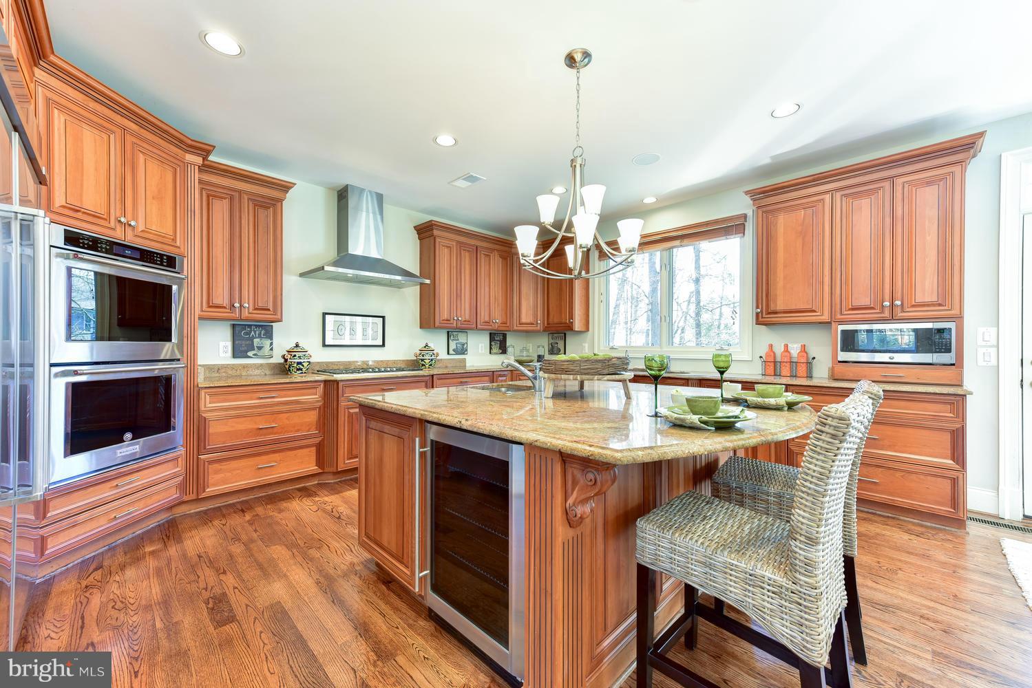2024 Rockingham Street McLean, VA 22101 - Photo 7 of 30 Kitchen