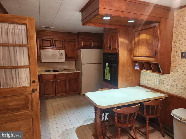 $250,000 | 320 Crestline Drive, Willow Street, PA 17584