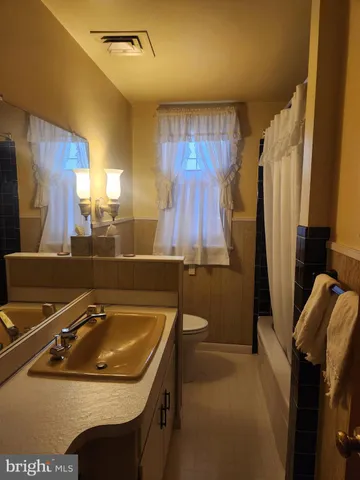 $250,000 | 320 Crestline Drive, Willow Street, PA 17584