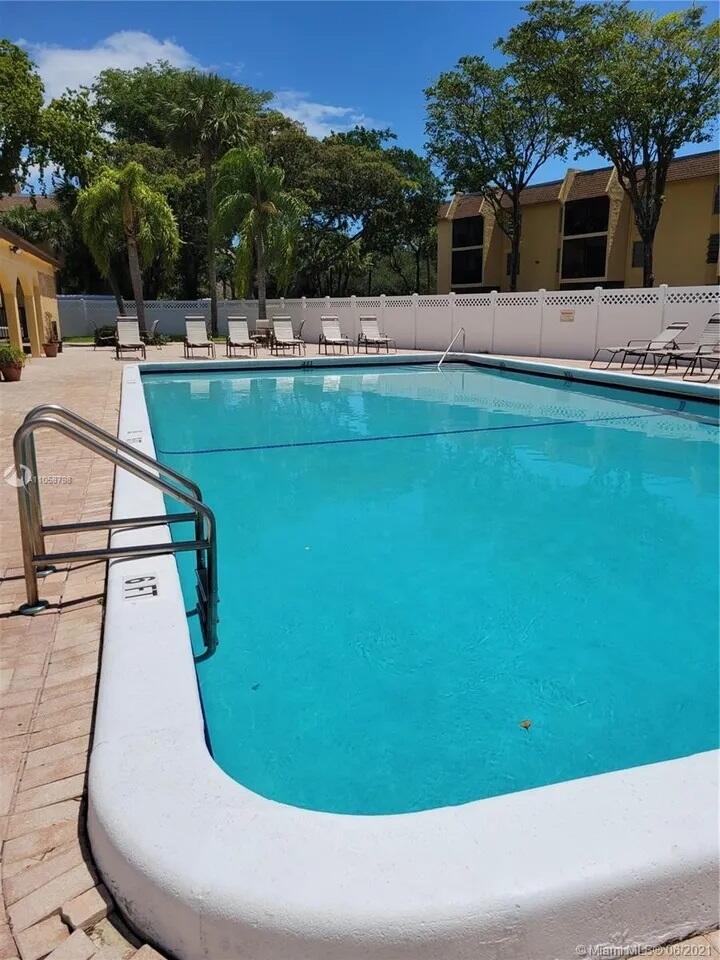 470 Northwest 20th Street, Unit 1040 Boca Raton, FL 33431 - Photo 6 of 20 Apt-pic-20