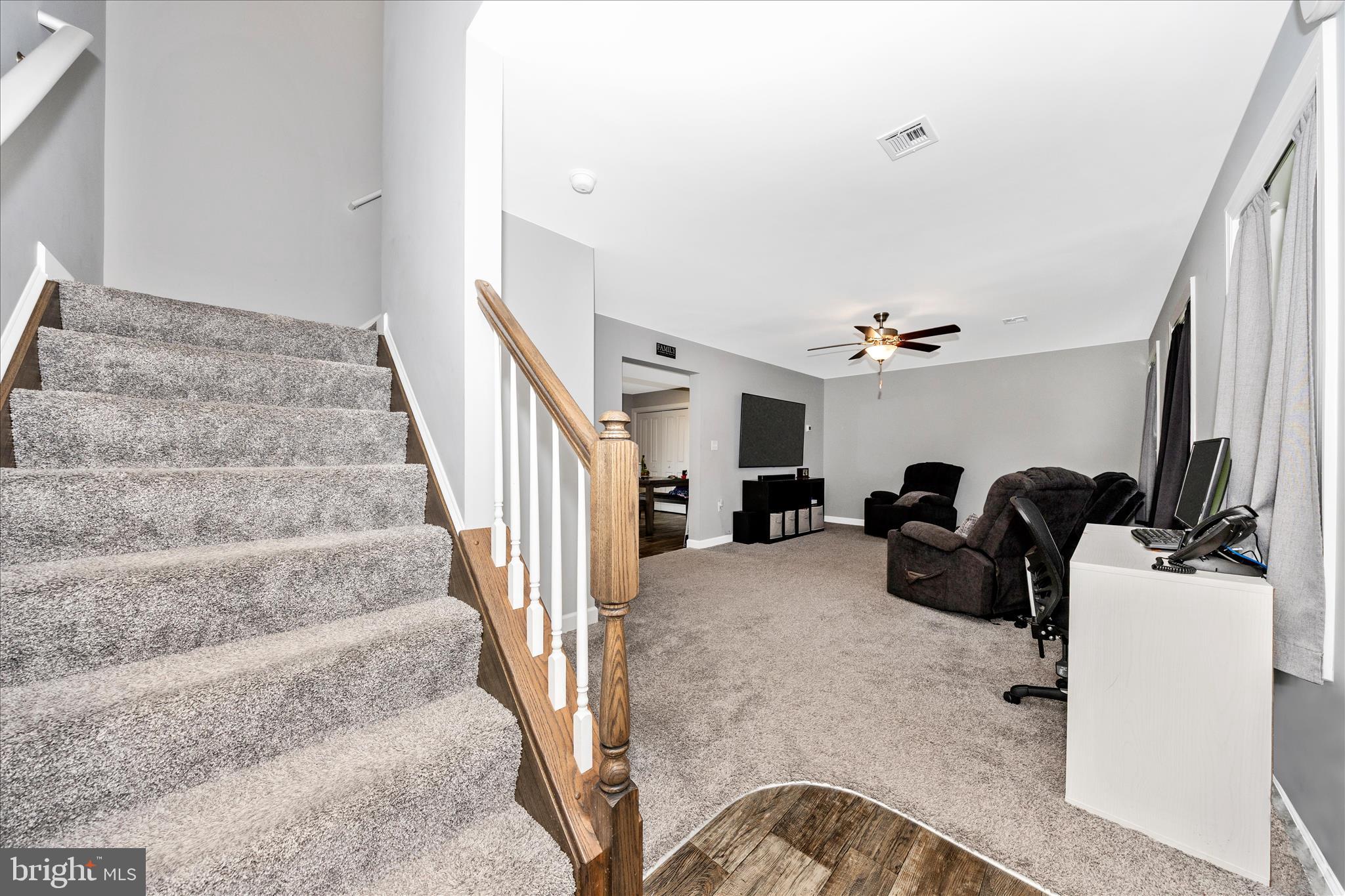 6060 Orrstown Road Orrstown, PA 17244 - Photo 3 of 56 Foyer