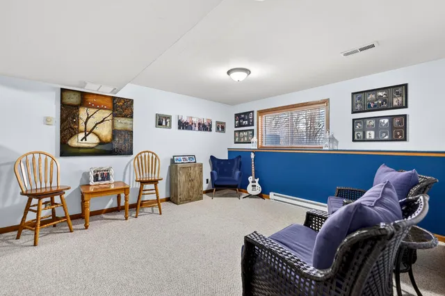 $385,000 | 2035 Hillsdown Road, Lake Summerset, IL 61019