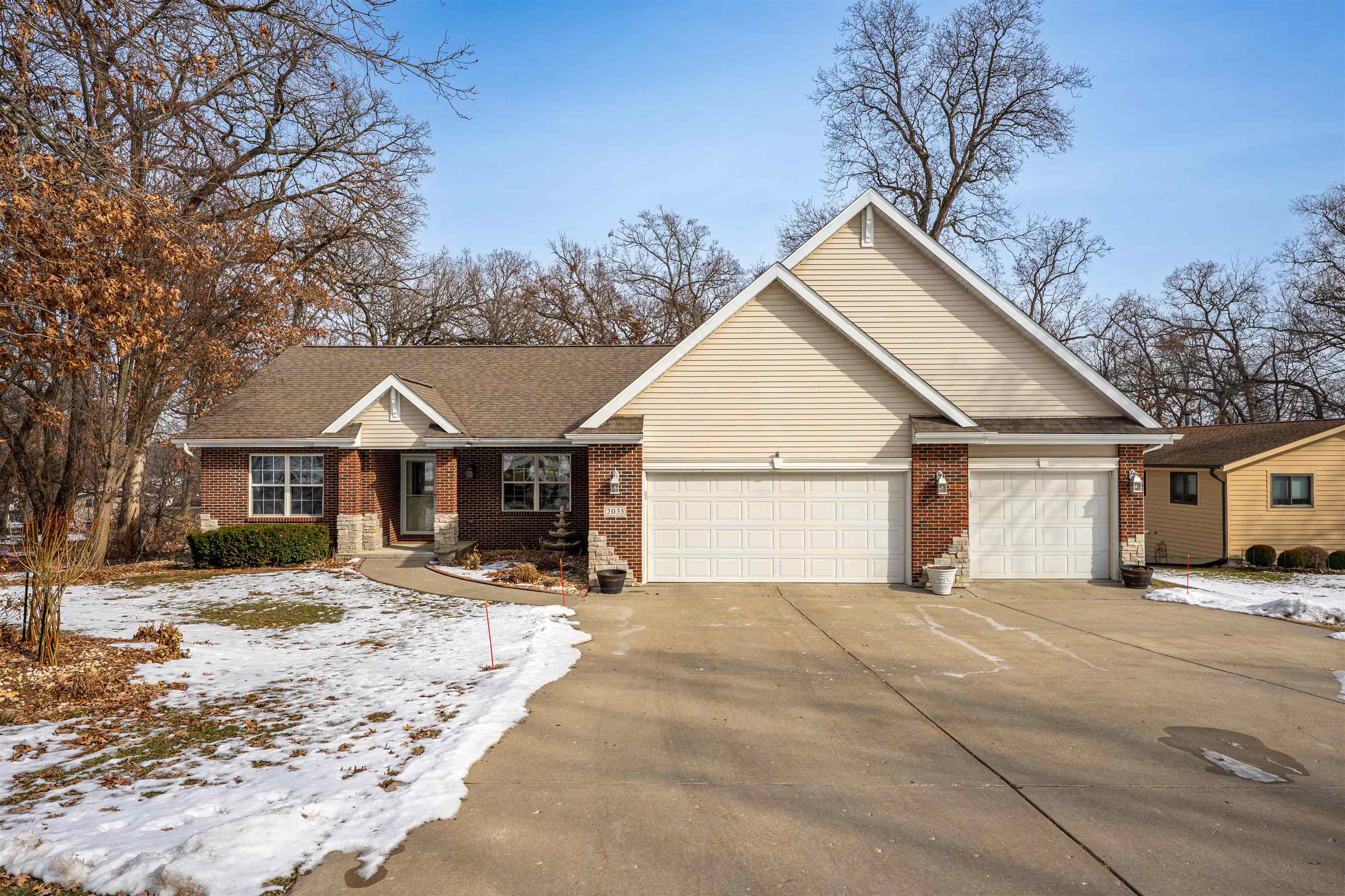 2035 Hillsdown Road Lake Summerset, IL 61019 - Photo 3 of 42