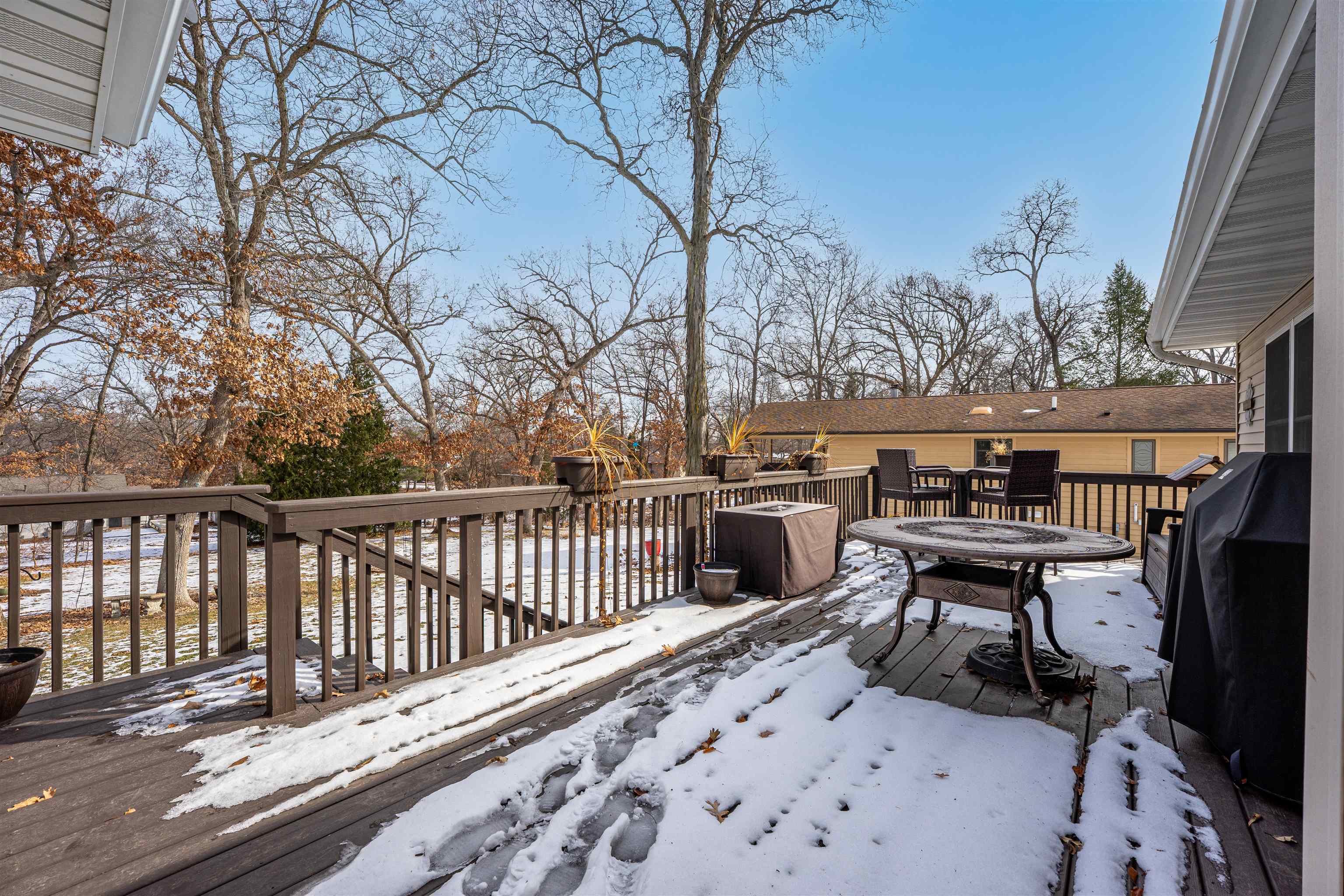 2035 Hillsdown Road Lake Summerset, IL 61019 - Photo 6 of 42