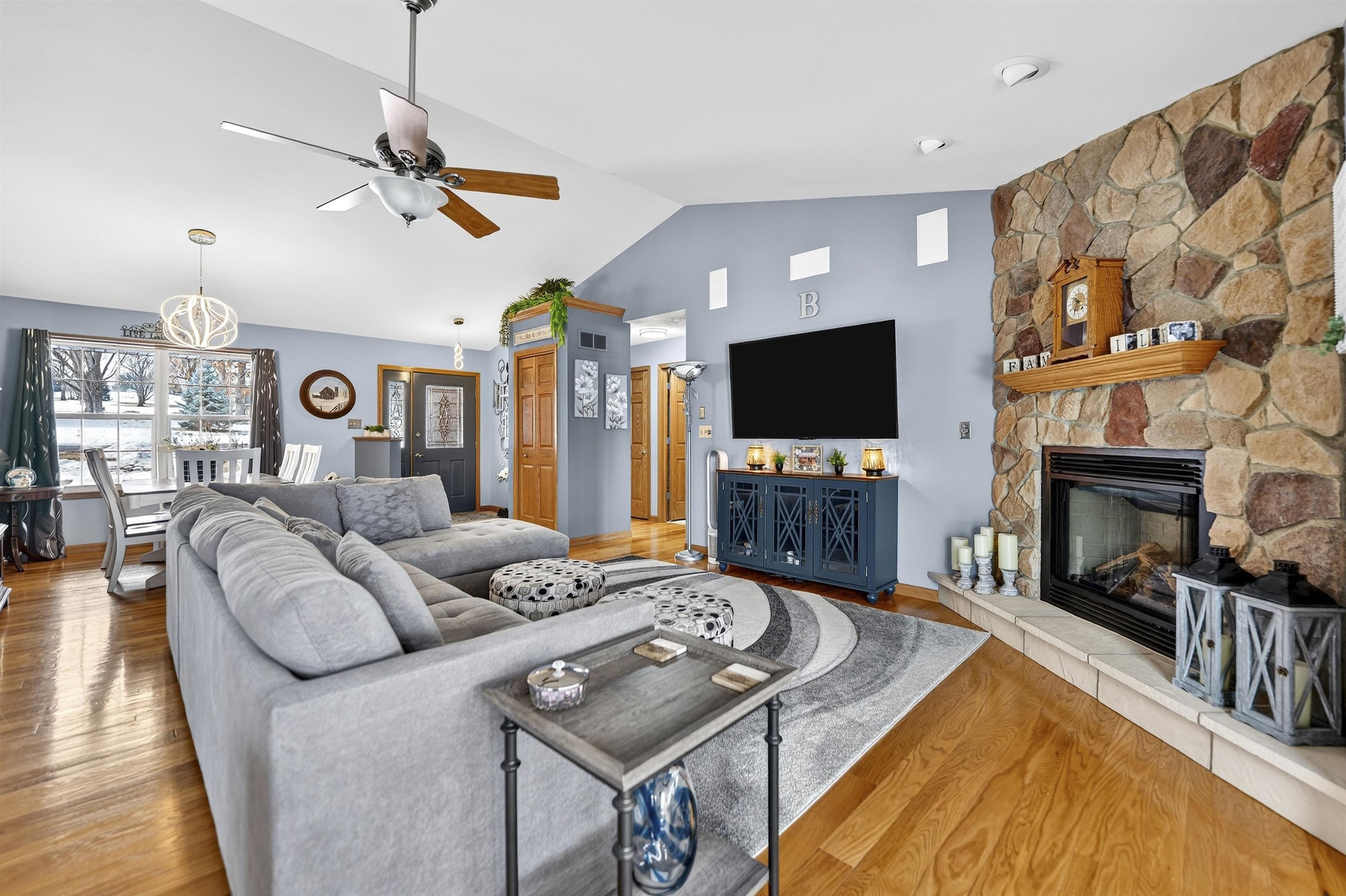 2035 Hillsdown Road Lake Summerset, IL 61019 - Photo 10 of 42