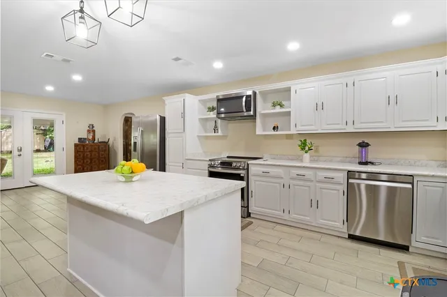 $334,900 | 1313 Oakridge Drive, Blanco, TX 78606