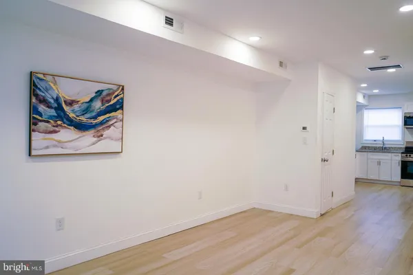 $1,500 | 2404 Wilkens Avenue, Baltimore, MD 21223