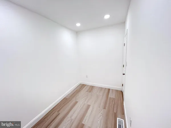 $1,500 | 2404 Wilkens Avenue, Baltimore, MD 21223