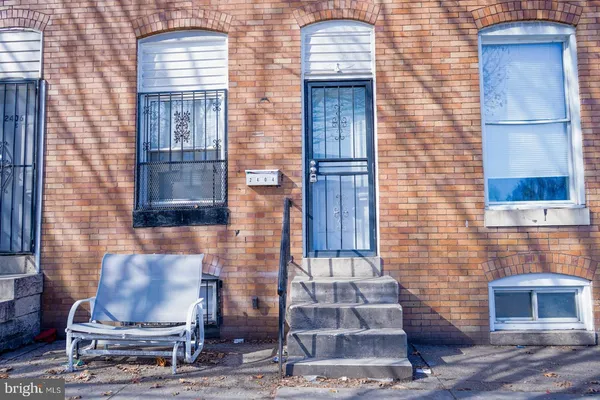 $1,500 | 2404 Wilkens Avenue, Baltimore, MD 21223