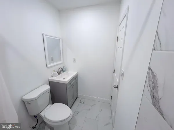 $1,500 | 2404 Wilkens Avenue, Baltimore, MD 21223