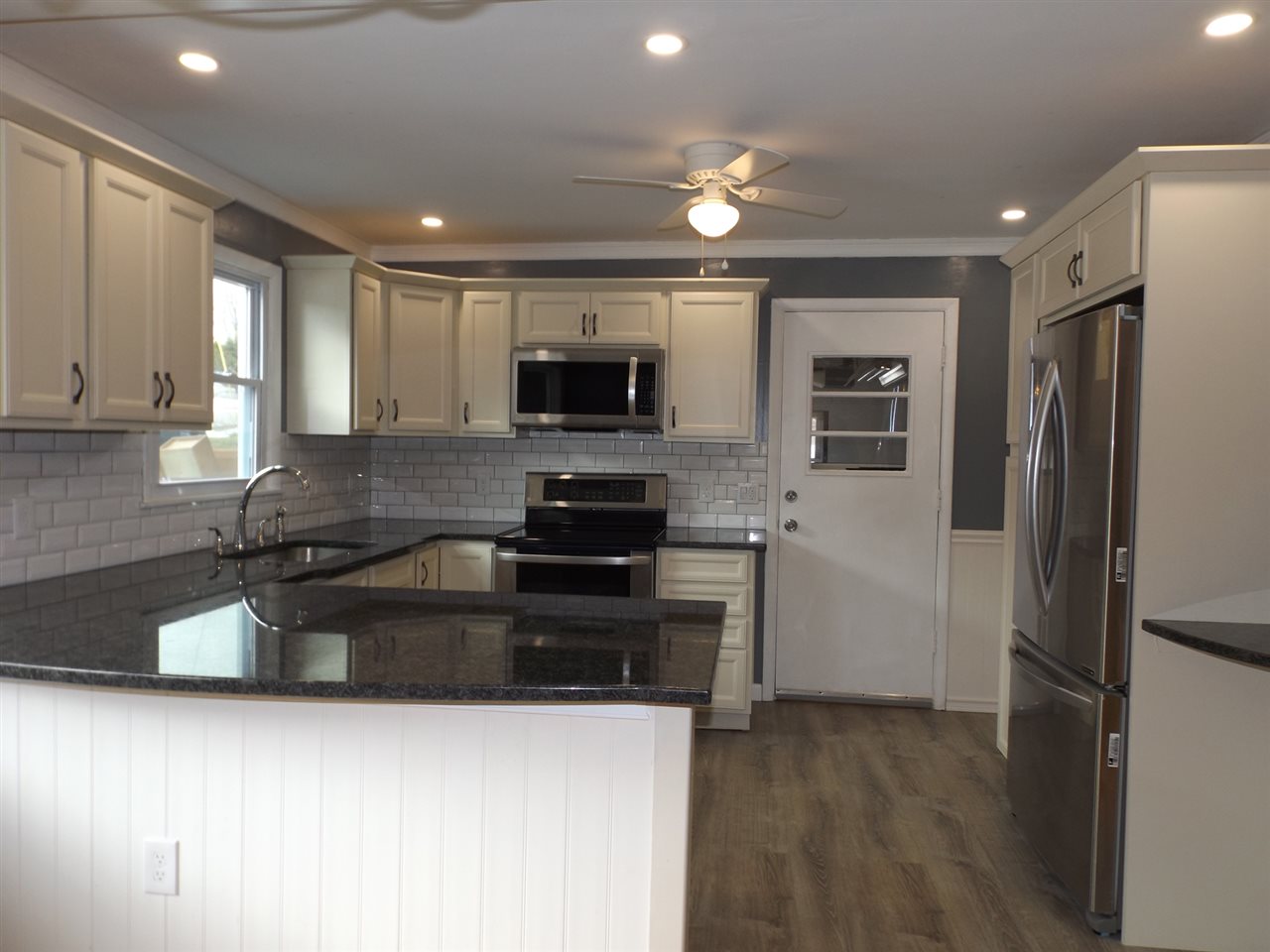 387 Blue Ridge Drive Rutland Town, VT 05701 - Photo 3 of 20