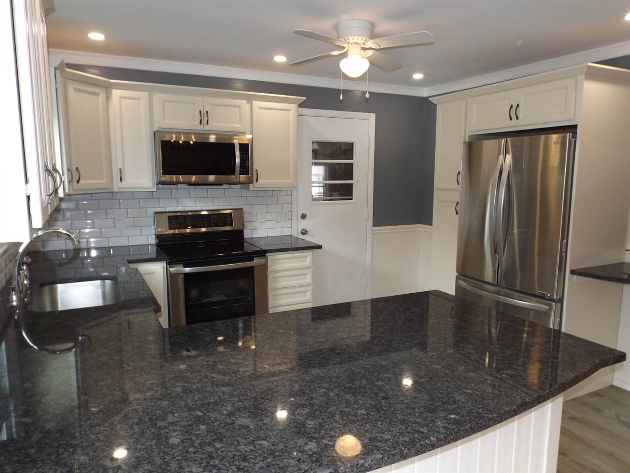 387 Blue Ridge Drive Rutland Town, VT 05701 - Photo 4 of 20