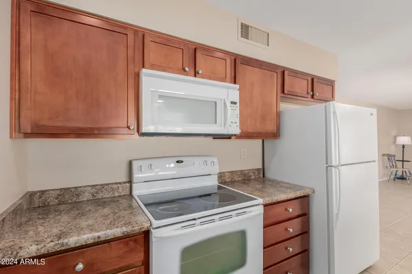 $1,750 | 10214 West Burns Drive, Sun City, AZ 85351