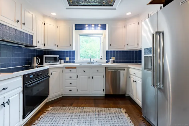 $1,250,000 | 233 Sharon-Goshen Turnpike, West Cornwall, CT 06796